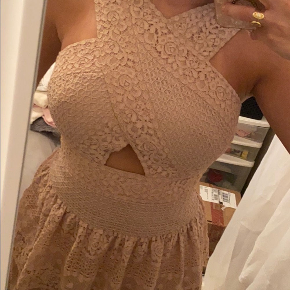 Lace Party Dress - Picture 2 of 5